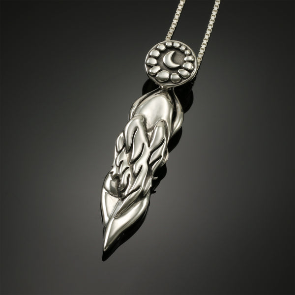 服/ファッション MM: Silver Seated Moon Goddess Pendant MM: Silver Seated Moon Goddess Pendantの通販はau PAY マーケット